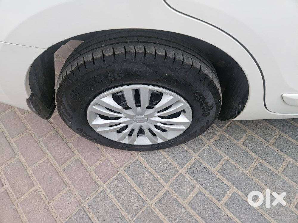 Maruti Suzuki Dzire 1.2 Vxi, 2021, Petrol