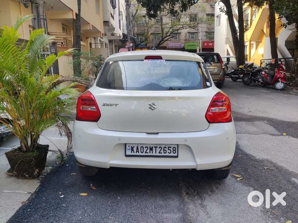 Maruti Suzuki Swift 2023 Petrol