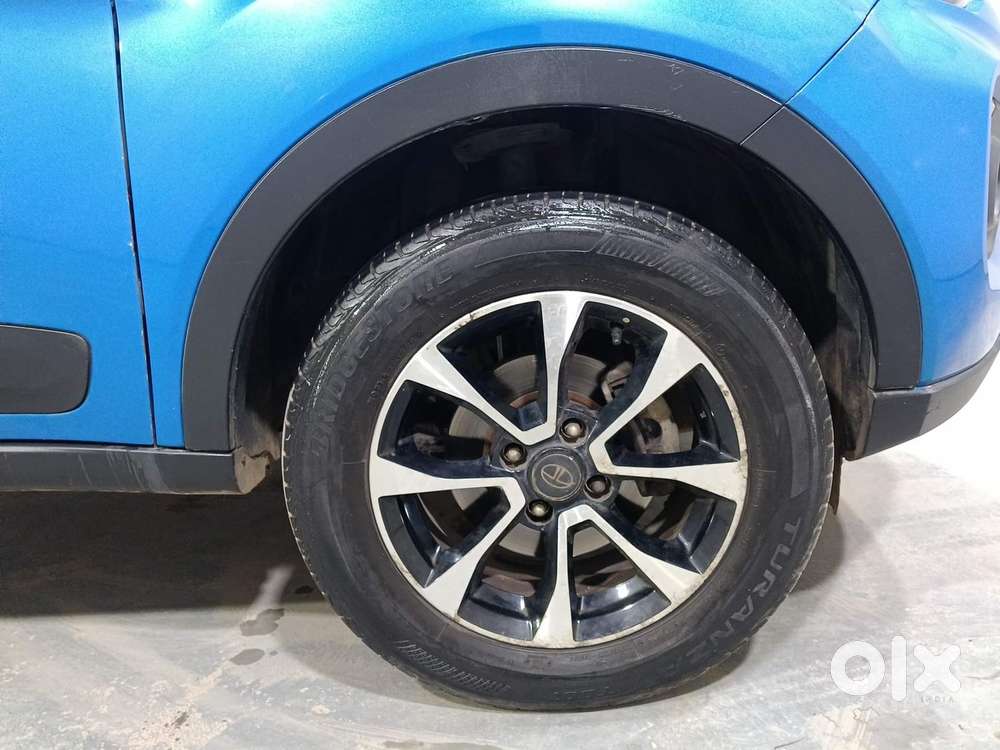 Tata Nexon 1.2 Revotron Xza Plus (o) Dual Tone, 2020, Petrol