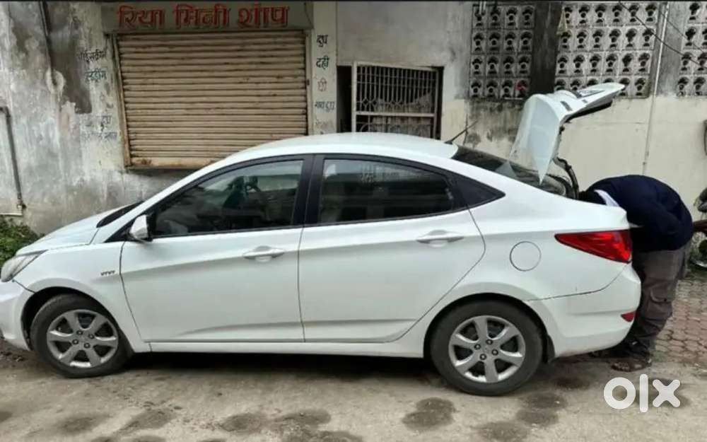 Hyundai Verna 2012 Petrol Well Maintained