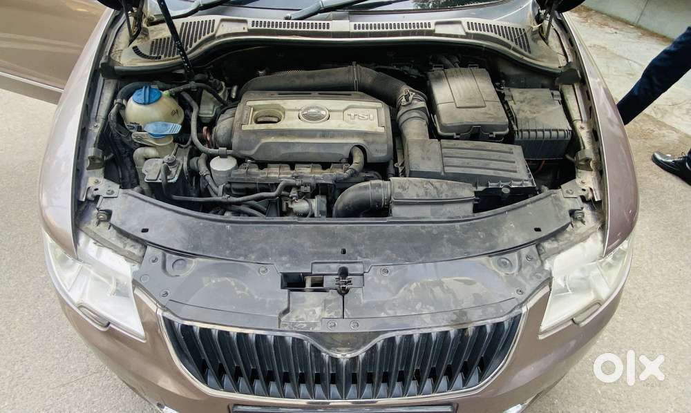 Skoda Superb 1.8 Elegance Tsi At, 2012, Petrol