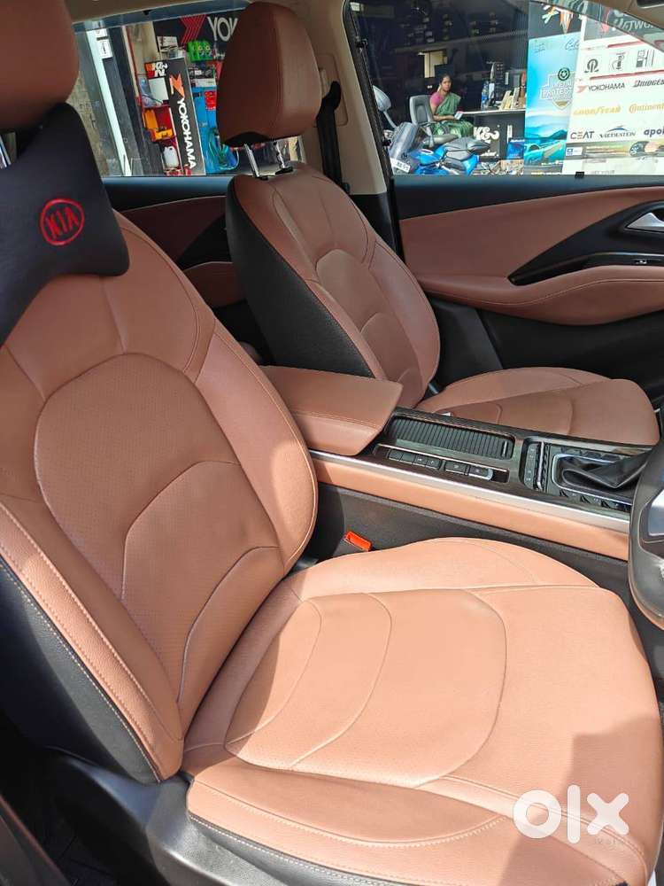 Mg Hector Plus Savvy Pro  Petrol Cvt Automatic  2023  Dune Brown 7