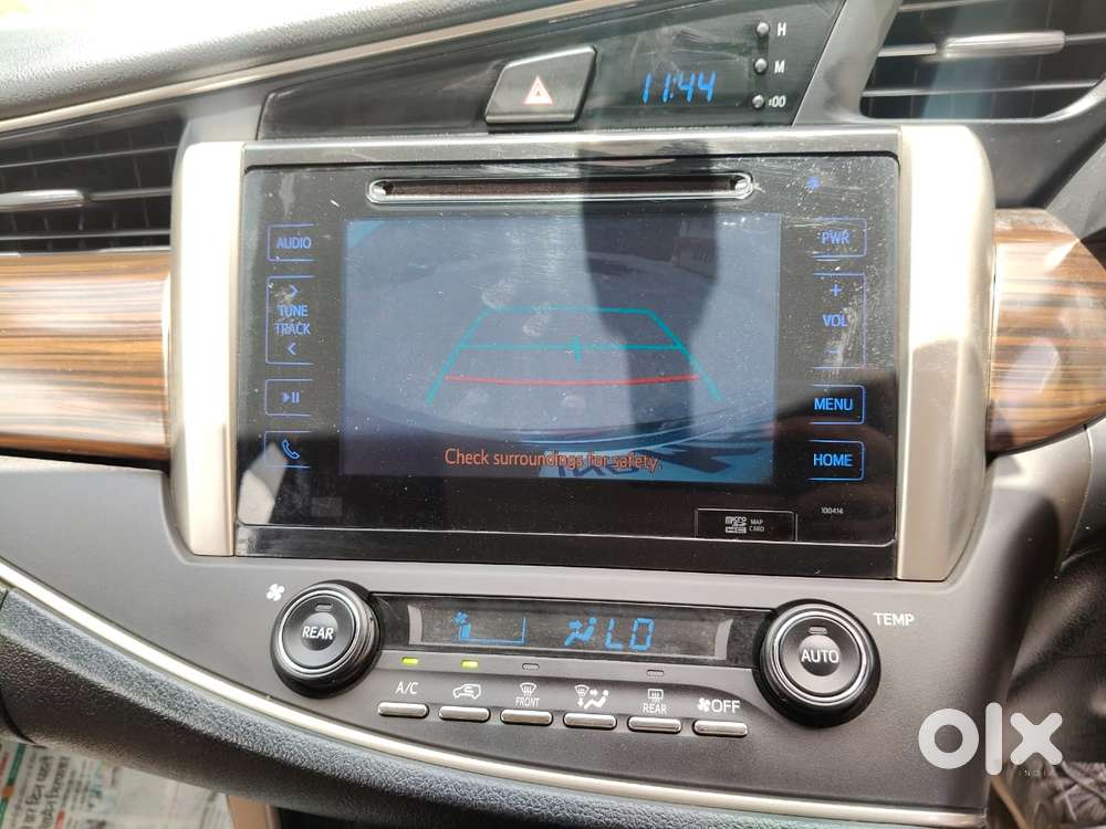 Toyota Innova Crysta 2.7 Zx At, 2016, Petrol