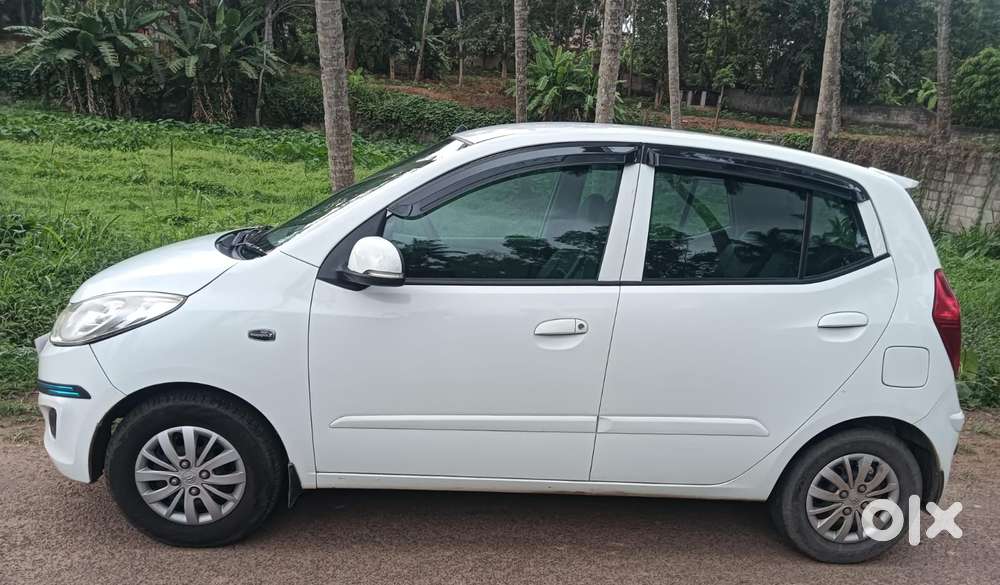 Hyundai I10 Sportz, 2013, Petrol