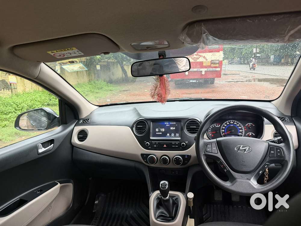 Hyundai Grand I10 Sportz, 2017, Petrol