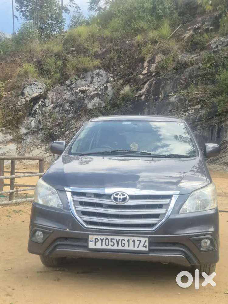 Toyota Innova 2016 Diesel 175000 Km Driven