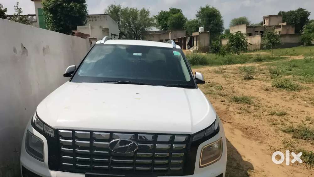 Hyundai Venue 2023 Petrol Manual