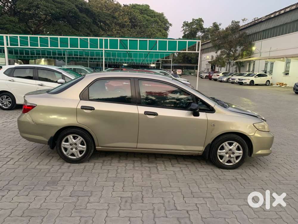 Honda City 2006 Petrol Well Maintained