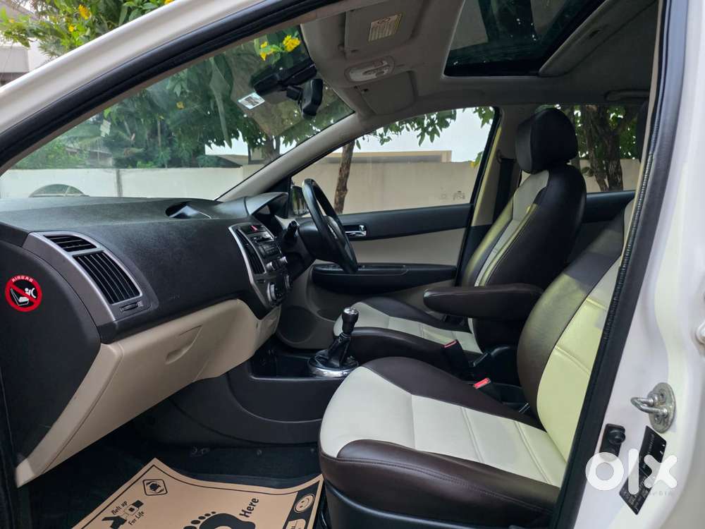 Hyundai I20 Asta 1.4 (o), With Sunroof Diesel, 2012, Petrol