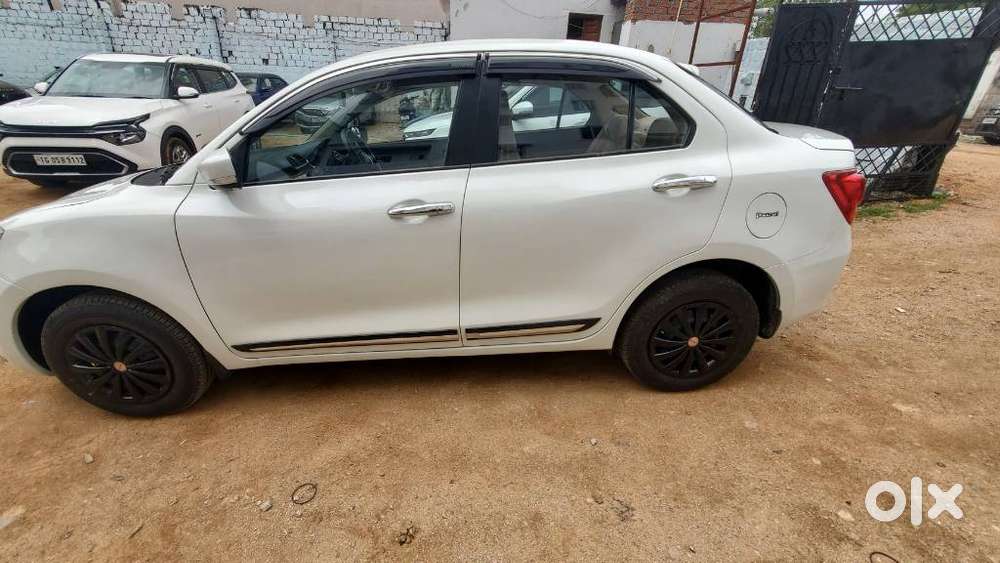 Maruti Suzuki Swift Dzire Vxi(o) At, 2018, Petrol