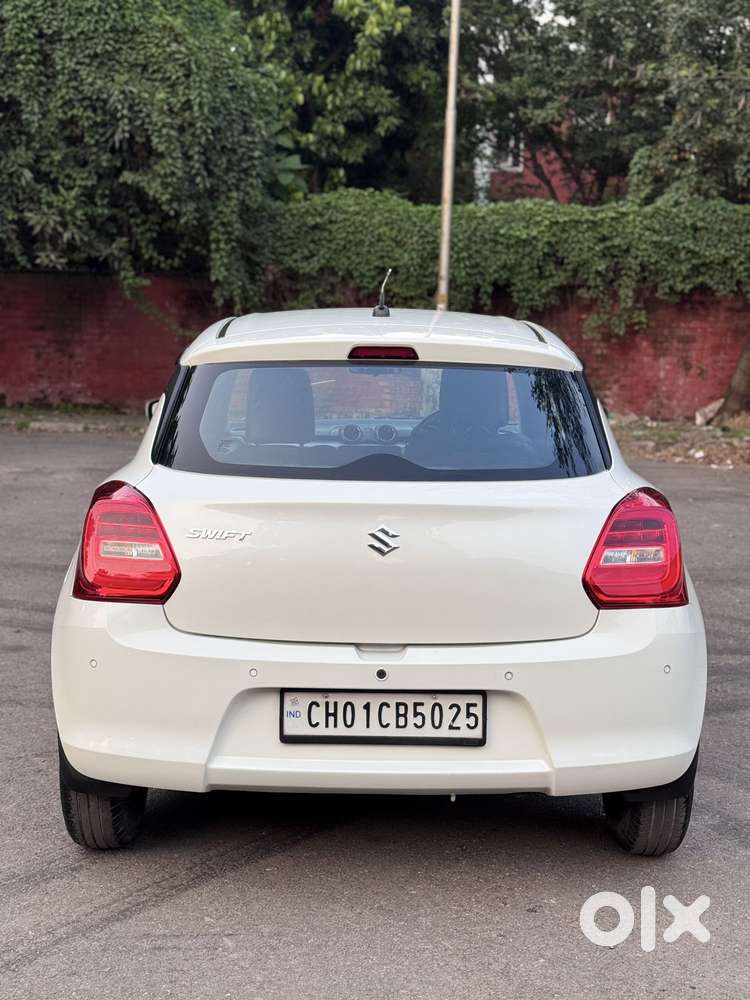 Maruti Suzuki Swift Vxi Optional, 2020, Petrol