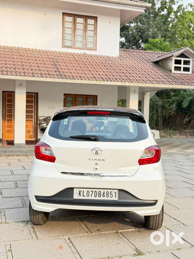 Tata Tiago, 2023, Petrol
