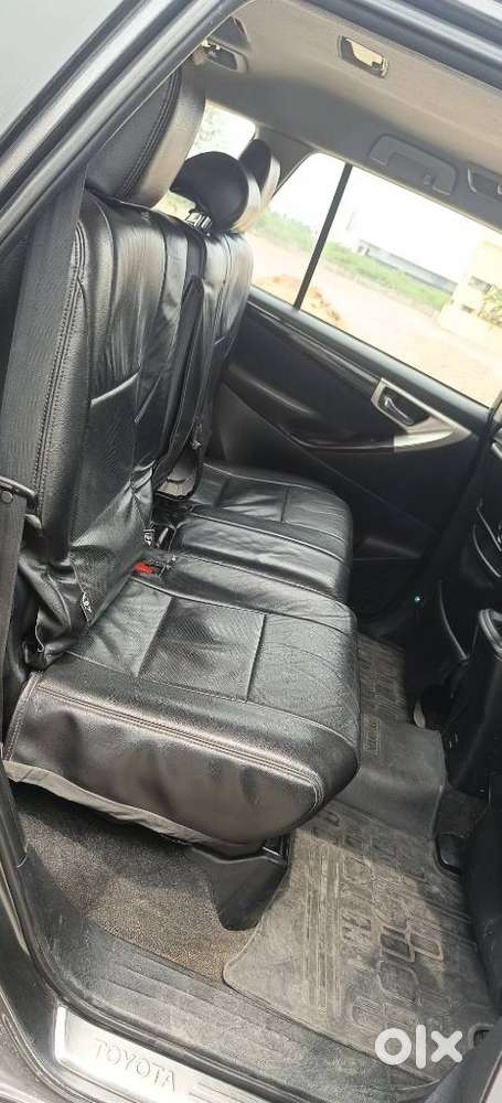 Toyota Innova Crysta 2.4 Vx Mt 8s, 2016, Diesel