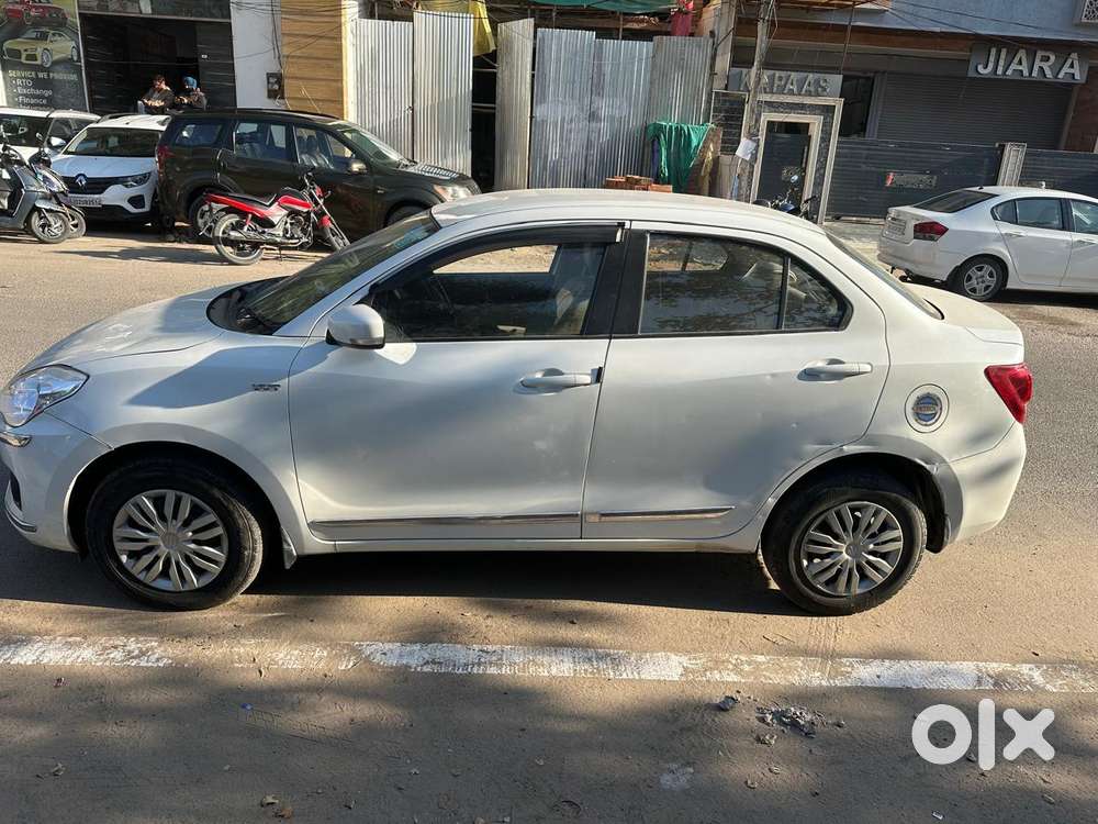Maruti Suzuki Swift Dzire Vxi(o) Amt, 2018, Petrol
