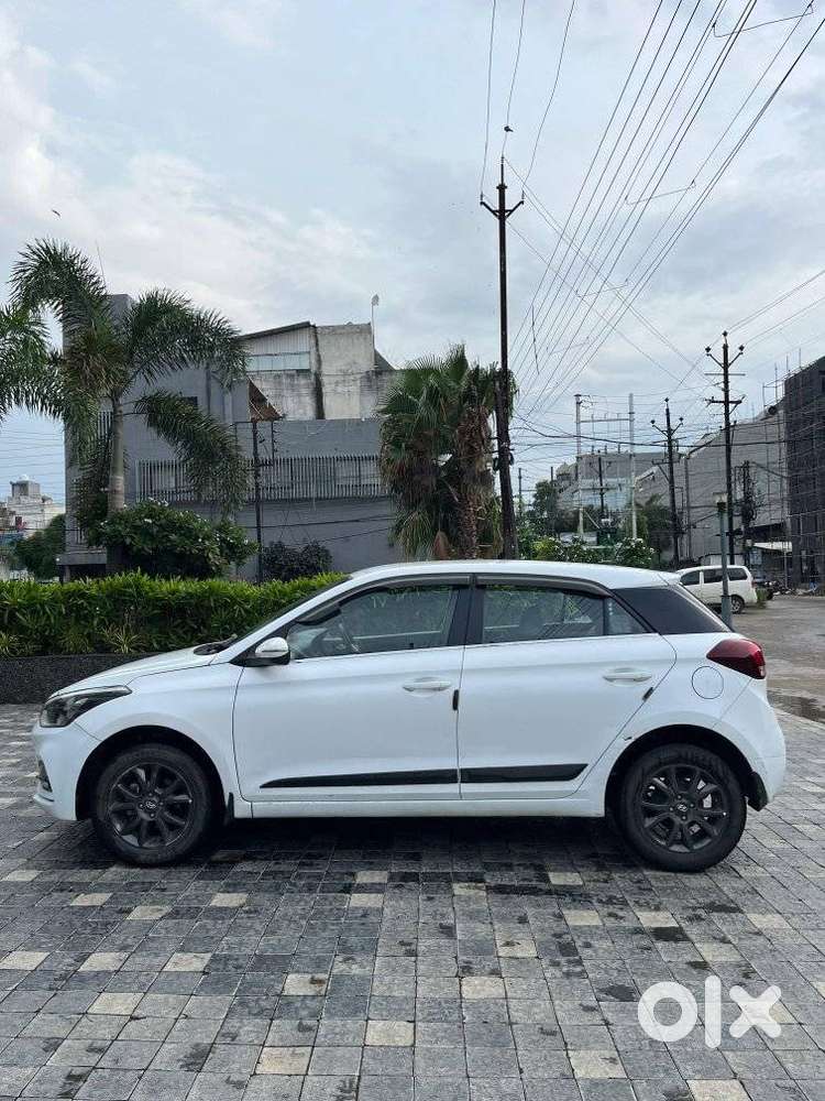 Hyundai I20 Sportz 1.2 Bs-iv, 2019, Petrol