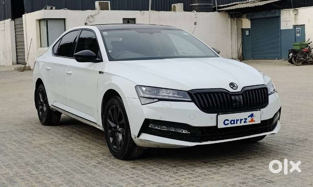 Skoda Superb 2.0 Sportline Tsi At, 2023, Petrol