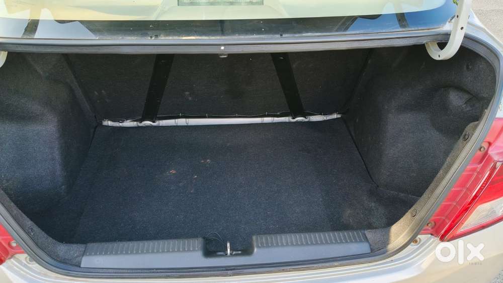Maruti Suzuki Swift Dzire Vxi Optional, 2018, Petrol