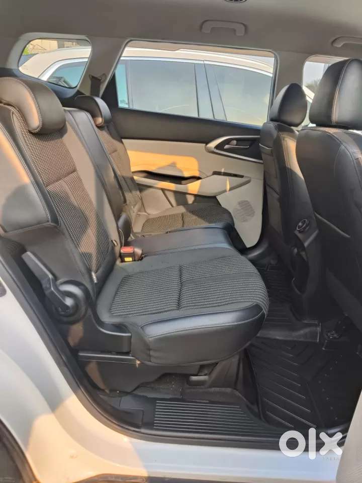 Kia Carens 1.5 Prestige 7 Str, 2023, Petrol