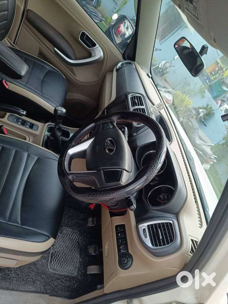 Mahindra Tuv 300 T8, 2017, Diesel