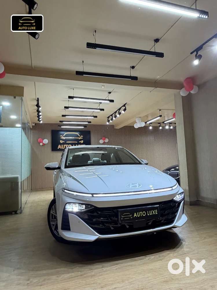 Hyundai Verna 1.5 Sx (o) Vtvt, 2025, Petrol