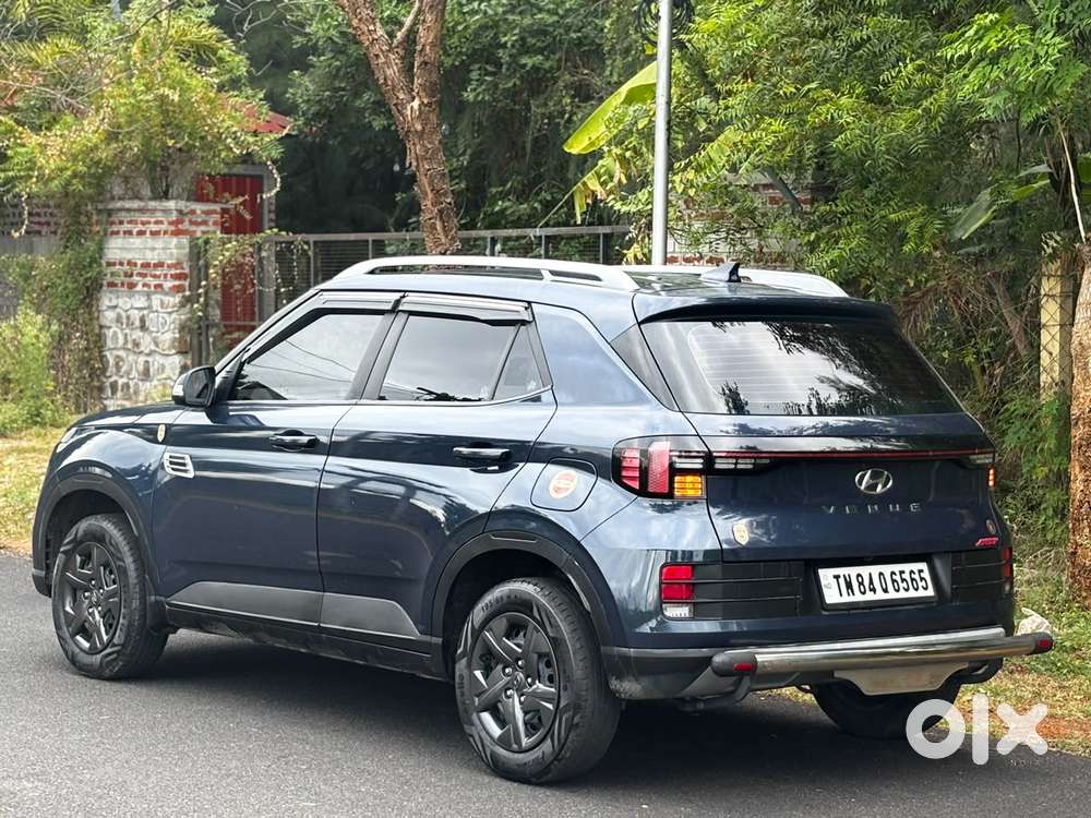 Hyundai Venue, 2023, Petrol