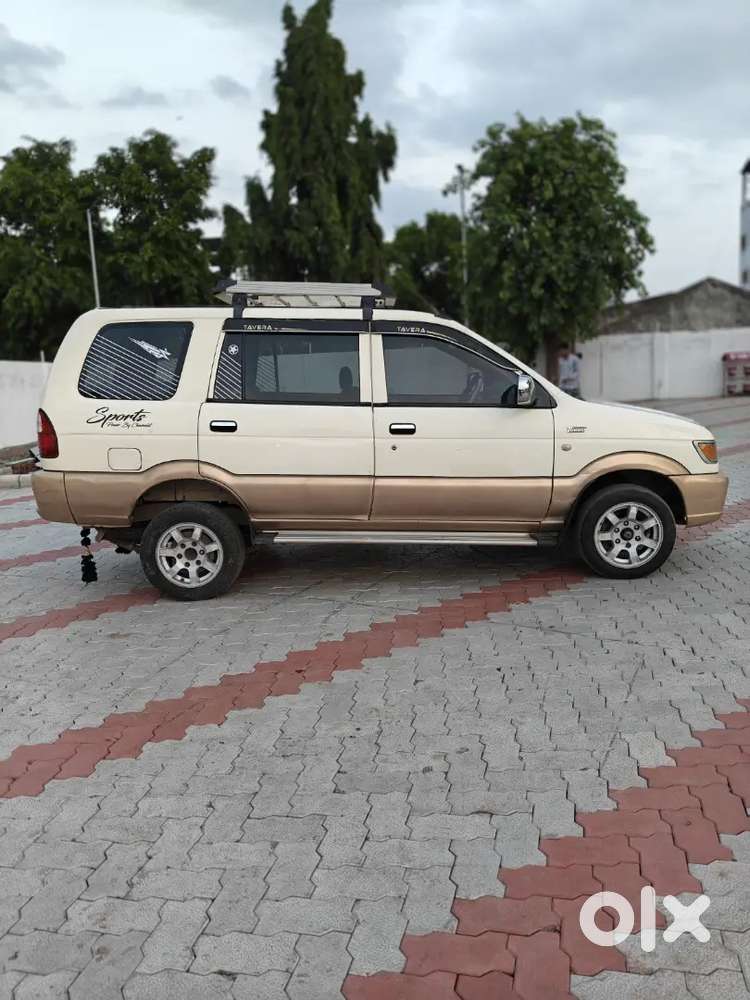 Chevrolet Tavera Ls 2011