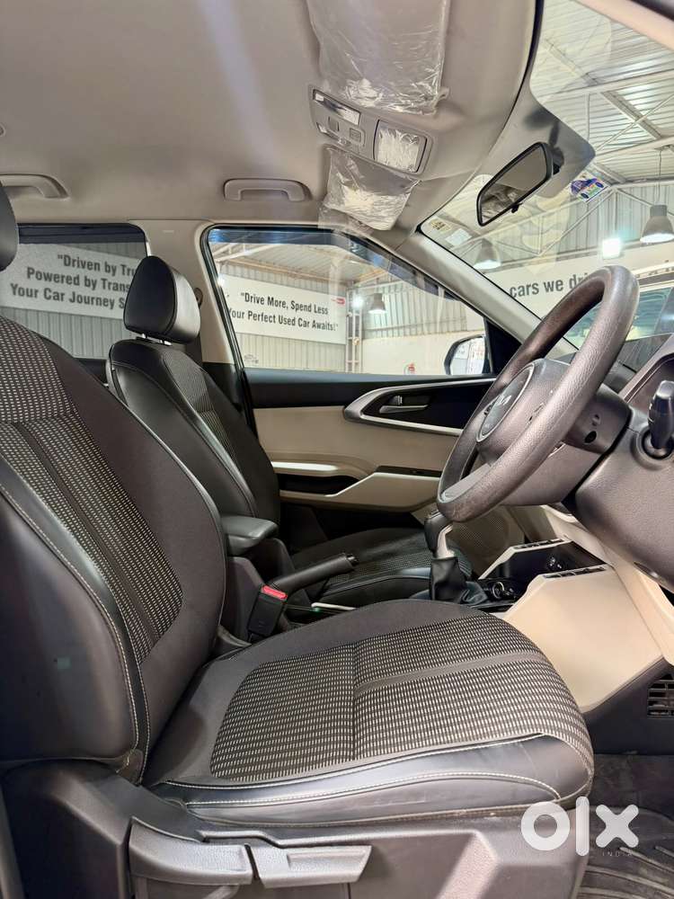 Kia Carens 1.4 Prestige 7 Str, 2024, Petrol