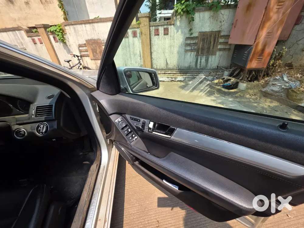 Mercedes-benz C-class 2011 Diesel 85000 Km Driven