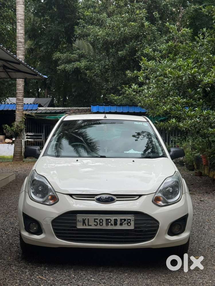 Ford Figo Petrol Manual 2013