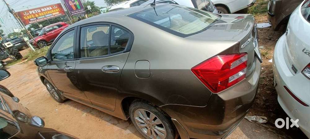 Honda City I Dtec V, 2012, Petrol