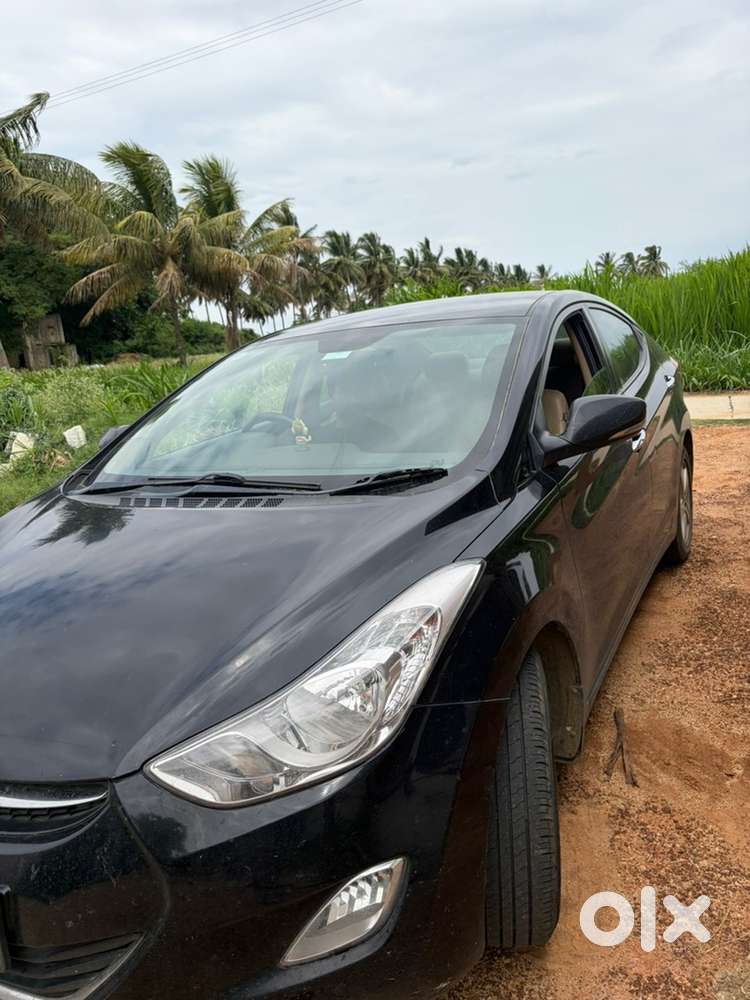 Hyundai Elantra Manual Car 2014