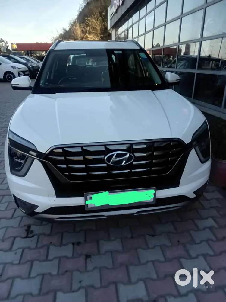Hyundai Alcazar 2024 Petrol Well Maintained