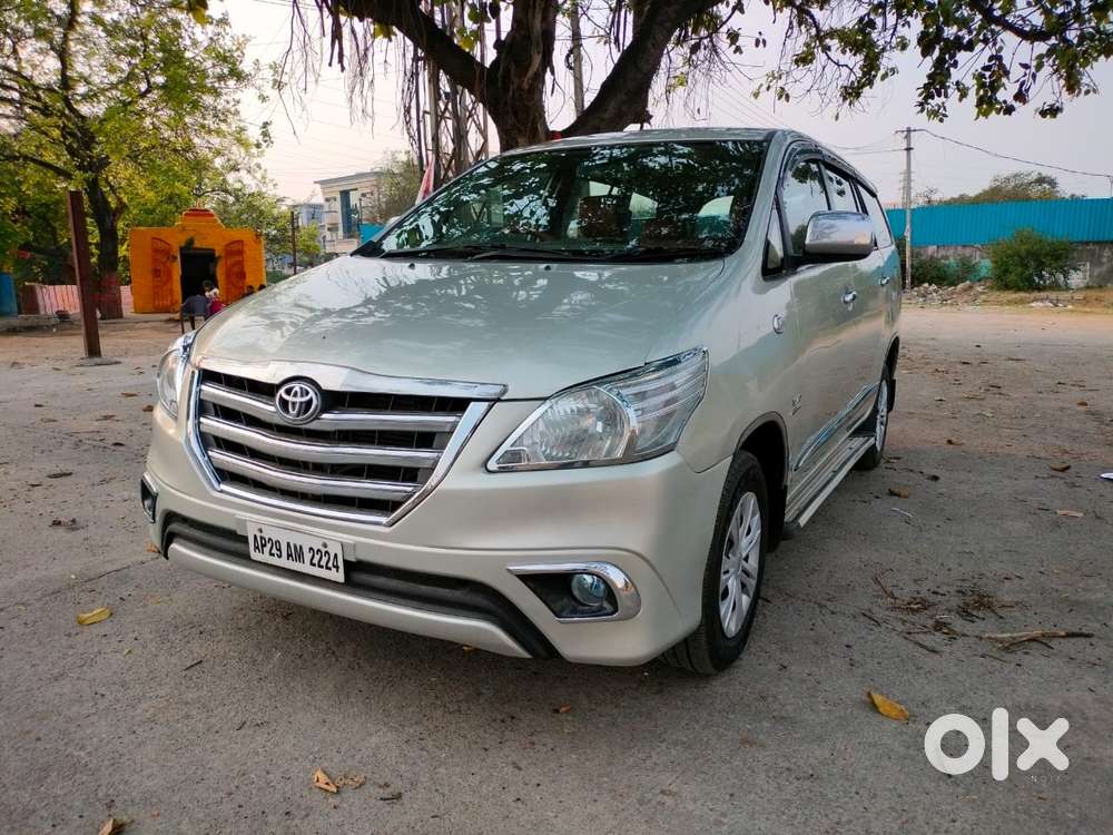 Toyota Innova 2004-2011 2.5 G4 Diesel 8-seater, 2010, Diesel