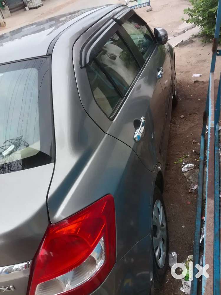 Maruti Suzuki Dzire 2013 Petrol 90000 Km Driven