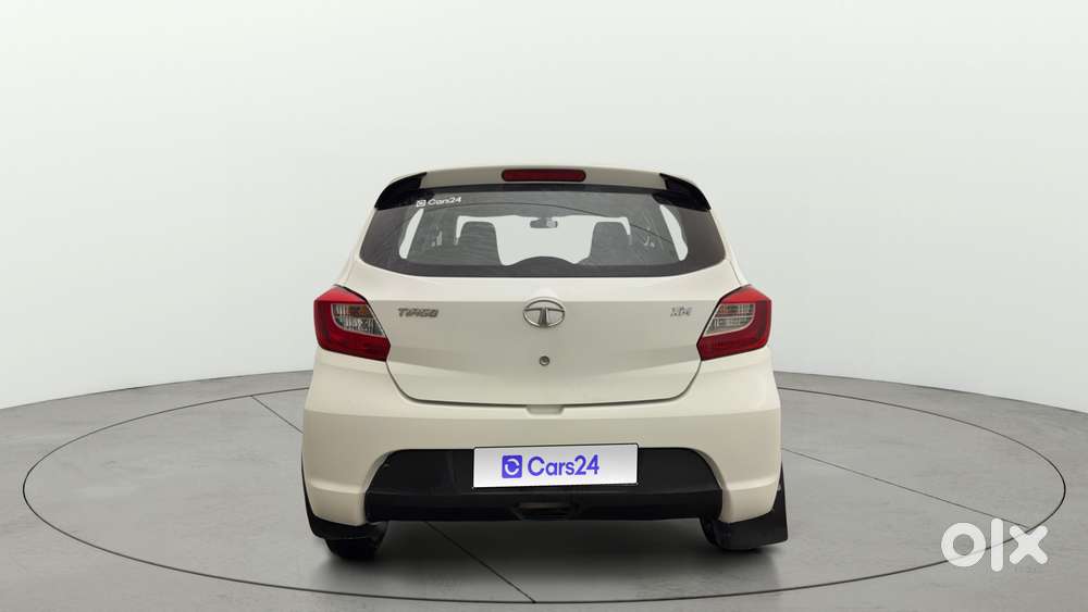 Tata Tiago 1.2 Revotron Xm, 2018, Petrol