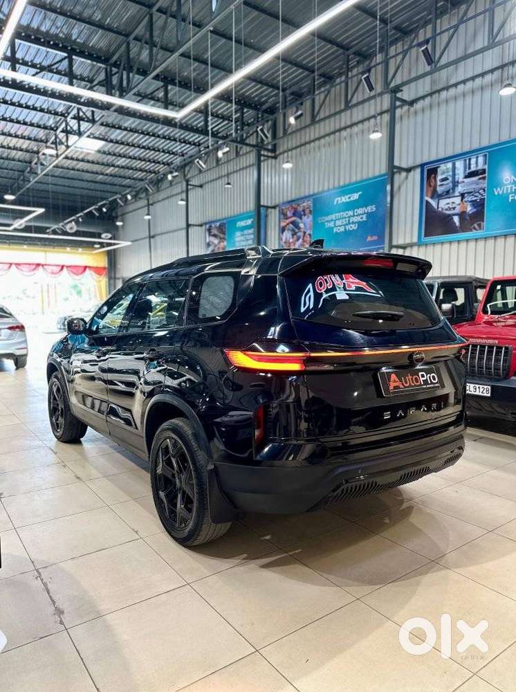 Tata Safari Adventure Plus Dark Edition, 2024, Diesel