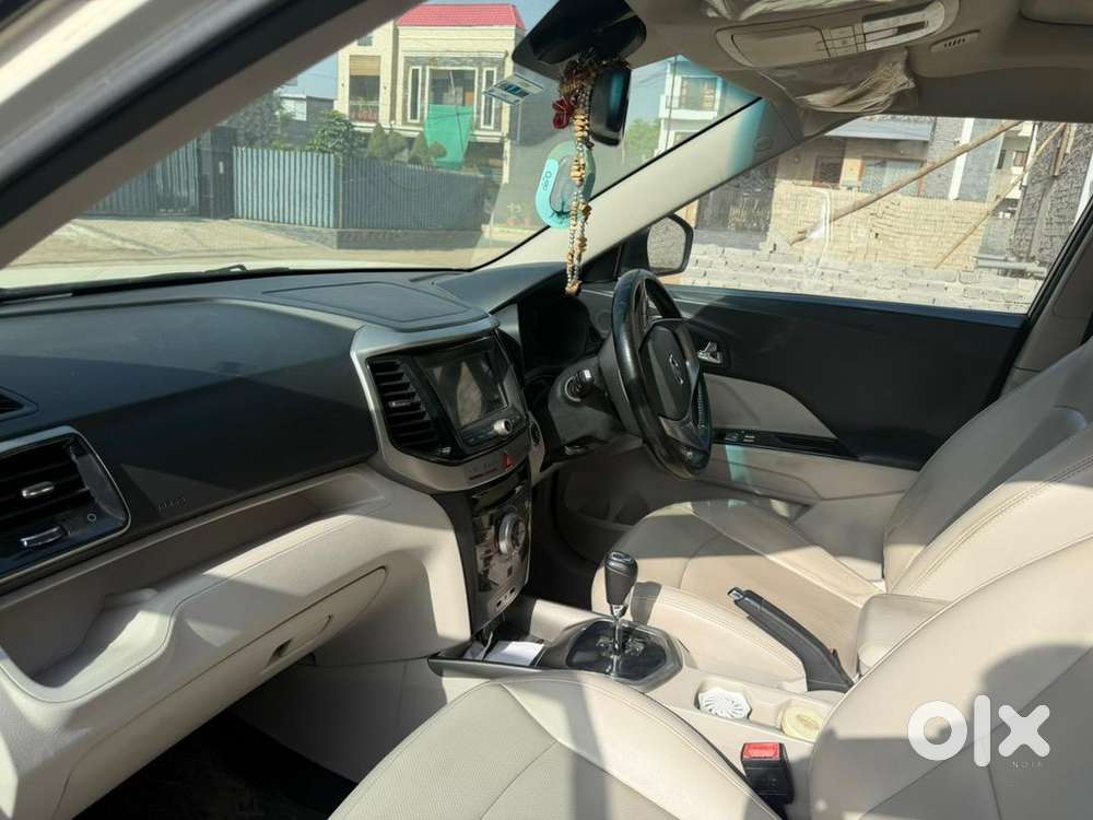 Mahindra Diesel Car 2019 Automatic Sunroof