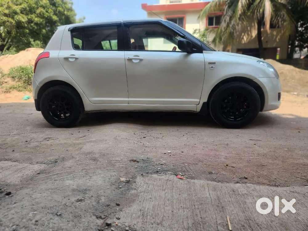 Maruti Suzuki Swift Vdi 2010 Diesel Car