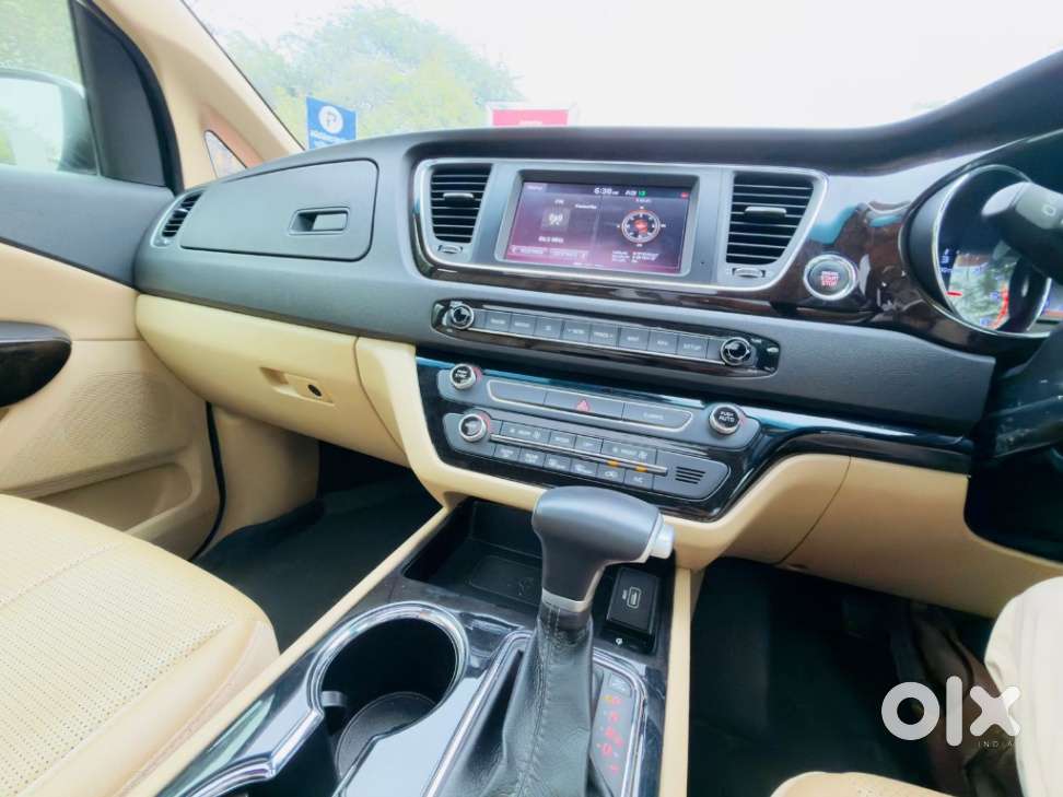 Kia Carnival Limousine Plus 7 Str, 2022, Diesel