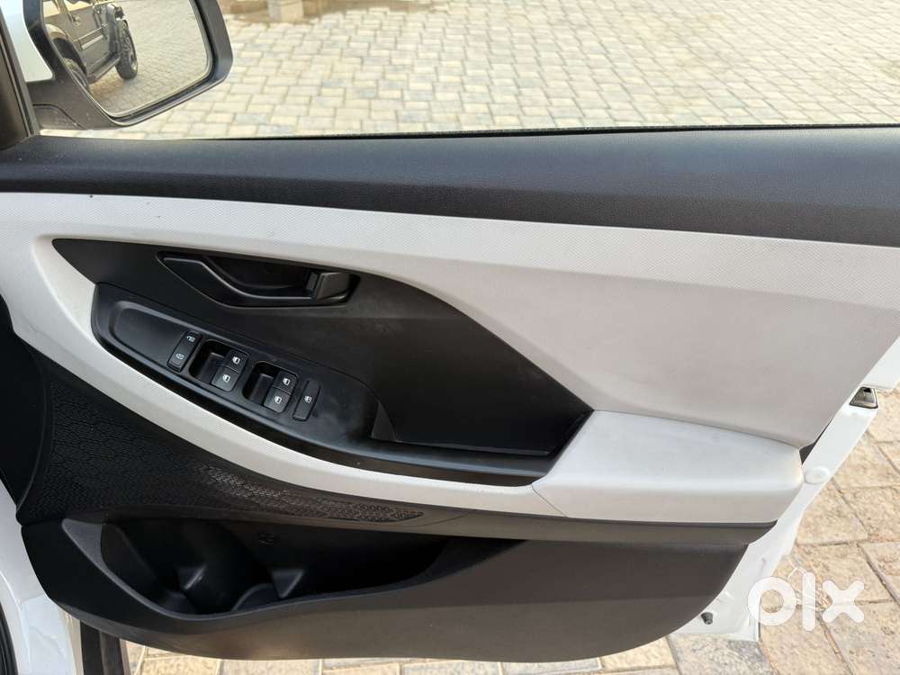 Hyundai Creta 1.5 Ex Petrol, 2023, Petrol