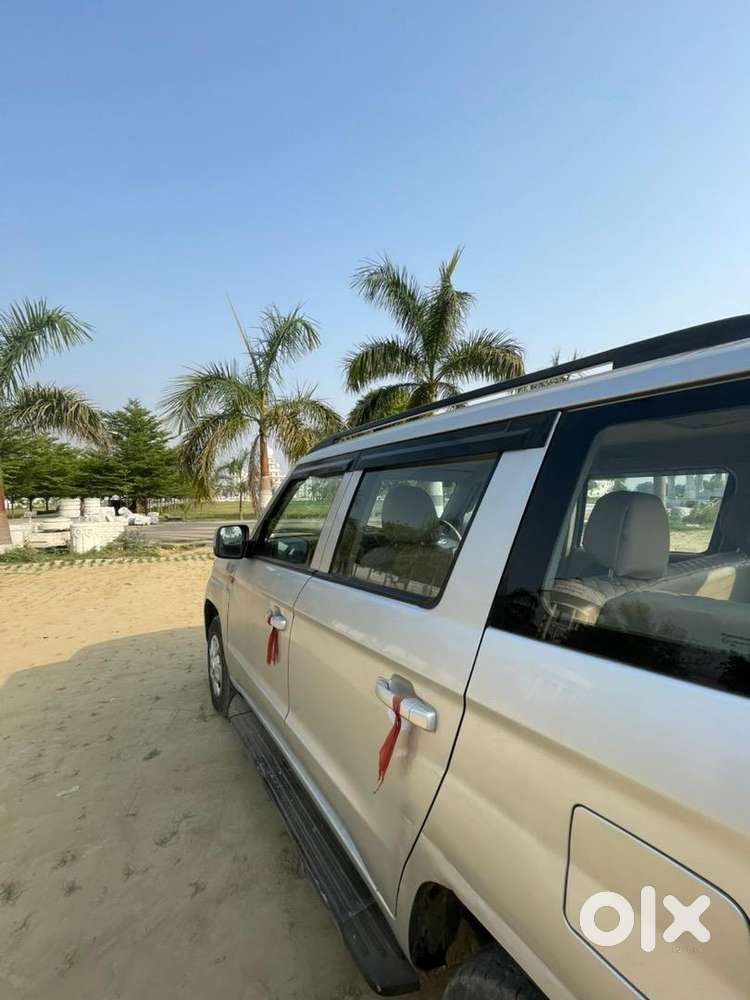 Mahindra Tuv 300 2017 Diesel Well Maintained