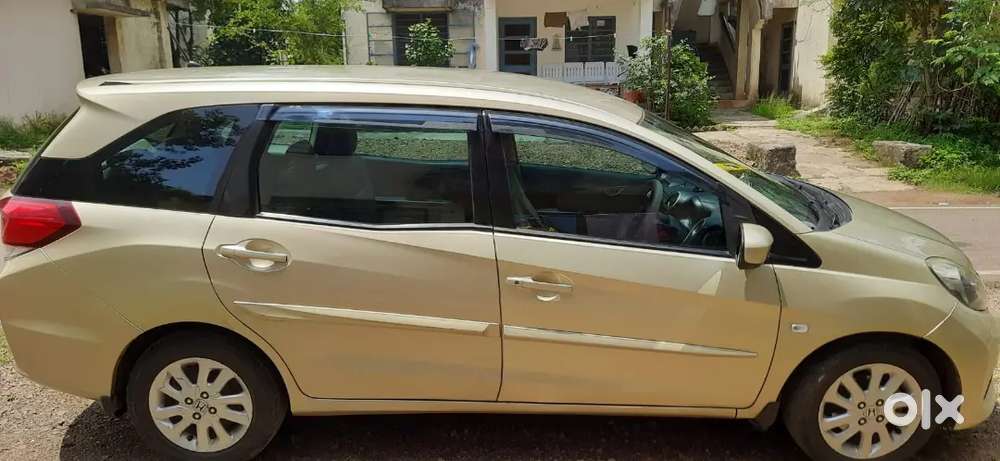Honda Mobilio 2014