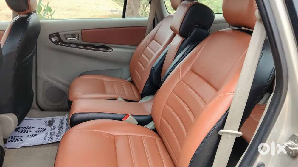 Toyota Innova 2014 7-seater