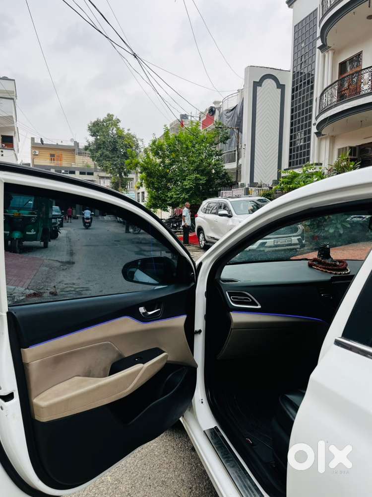 Hyundai Petrol Manual 2023
