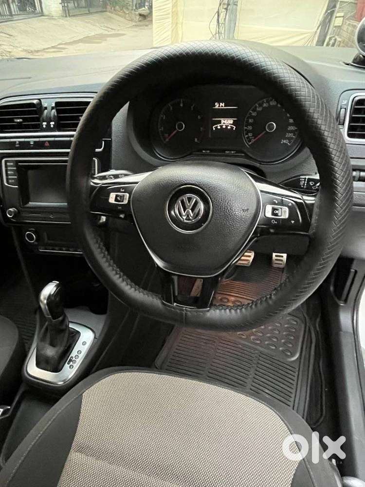 Volkswagen Polo 1.0 Highline Plus Tsi At, 2016, Petrol
