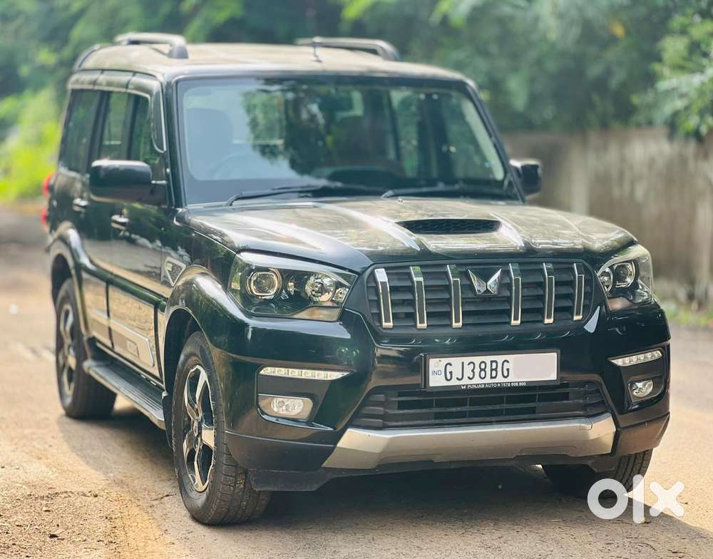 Mahindra Scorpio Classic 2.2 S 11 Mt 7 Str, 2024, Diesel