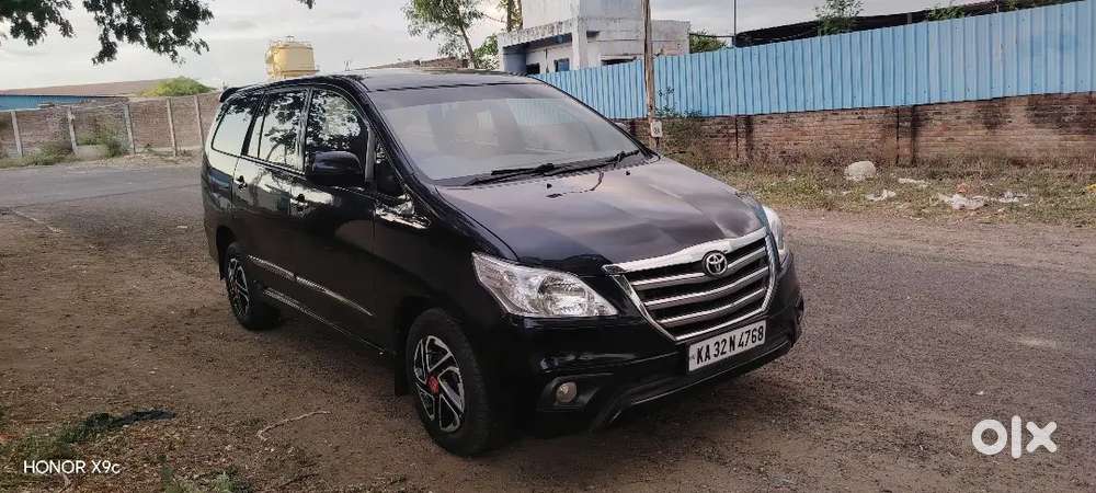 Toyota Innova 2010