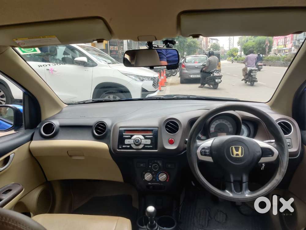 Honda Brio V Mt, 2012, Petrol