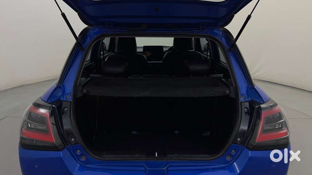 Maruti Suzuki Swift Zxi Plus Amt Dual Tone, 2025, Petrol