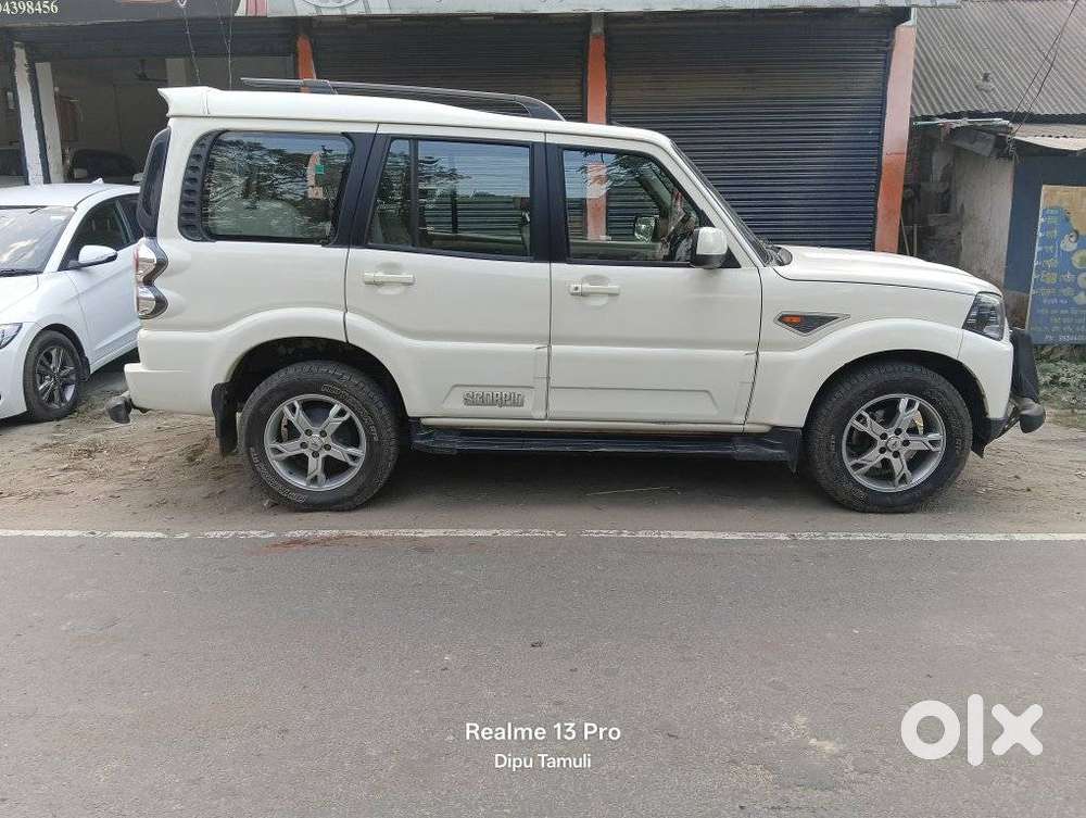 Mahindra Scorpio S10 8 Seater, 2015, Diesel